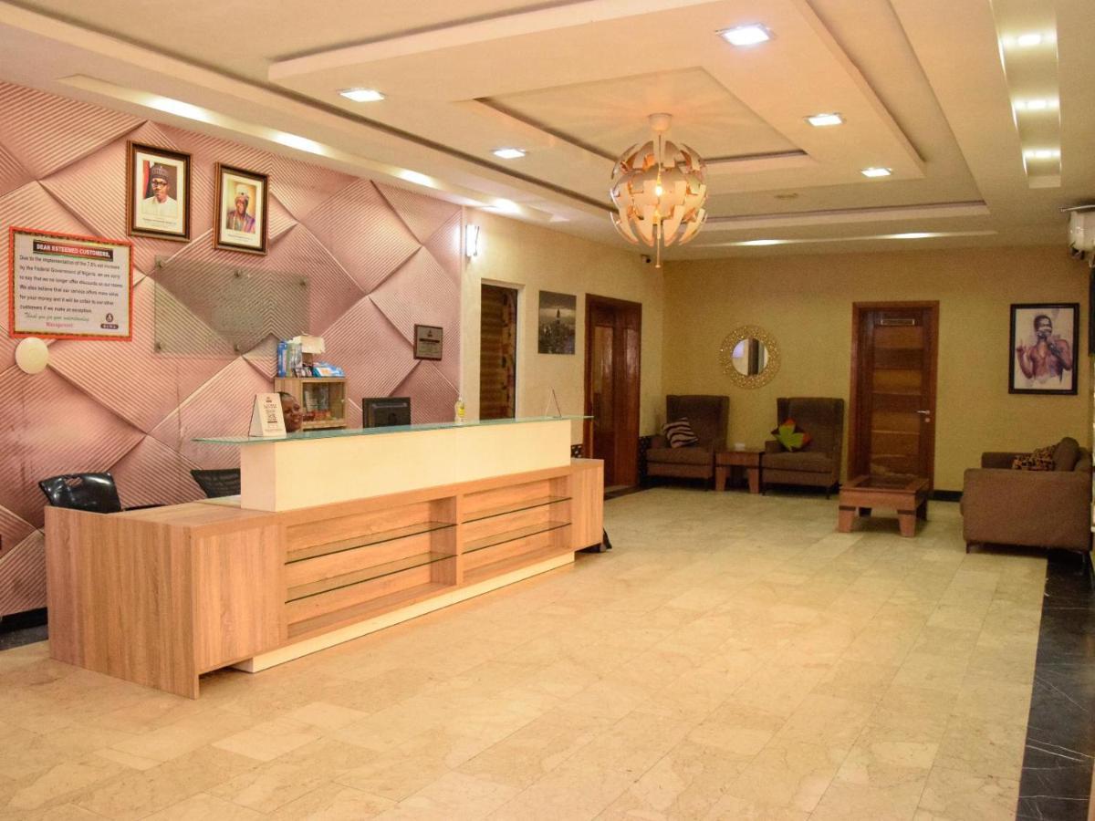 Bana Hotel & Suites Lagos Ngoại thất bức ảnh