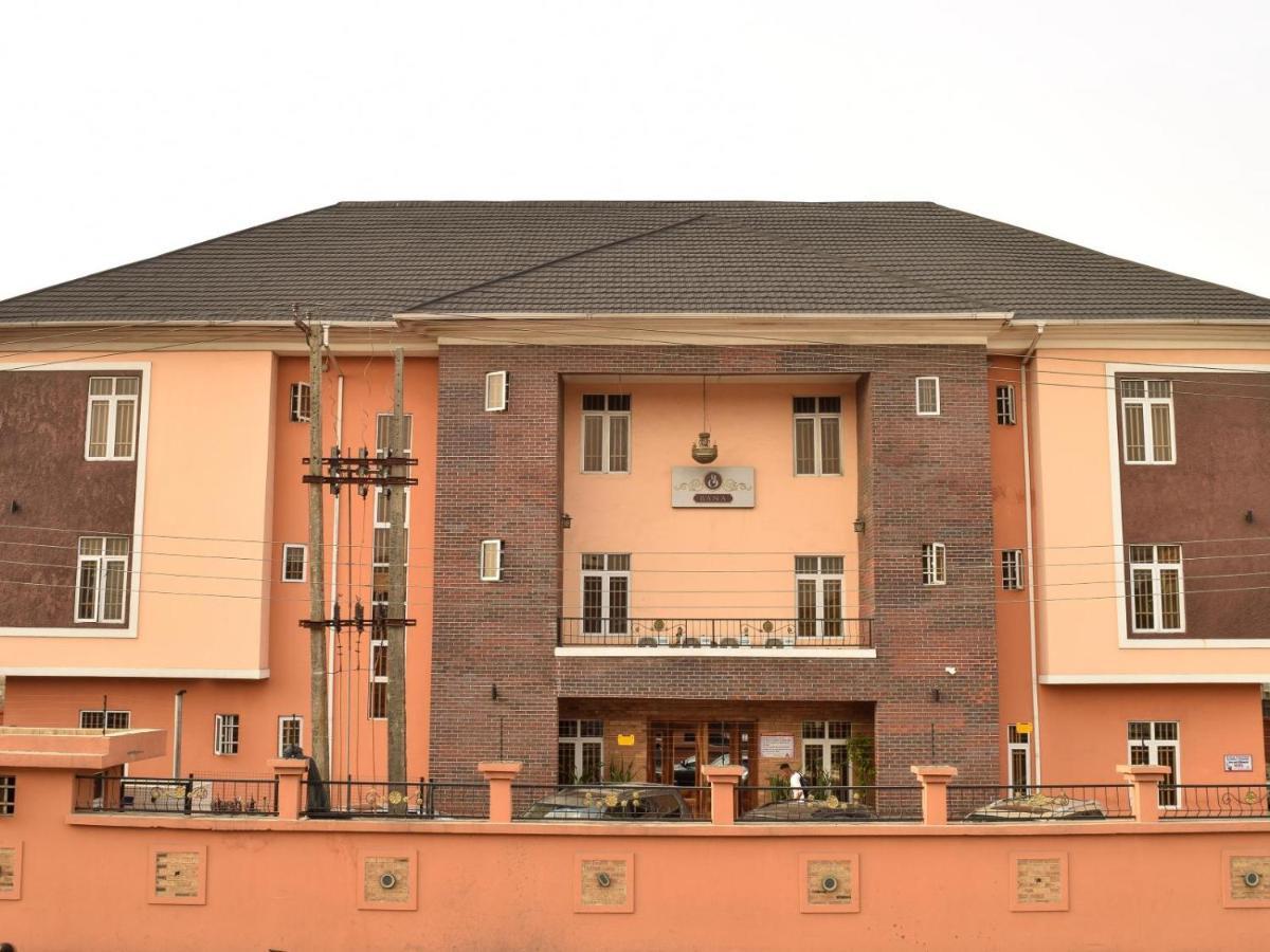 Bana Hotel & Suites Lagos Ngoại thất bức ảnh