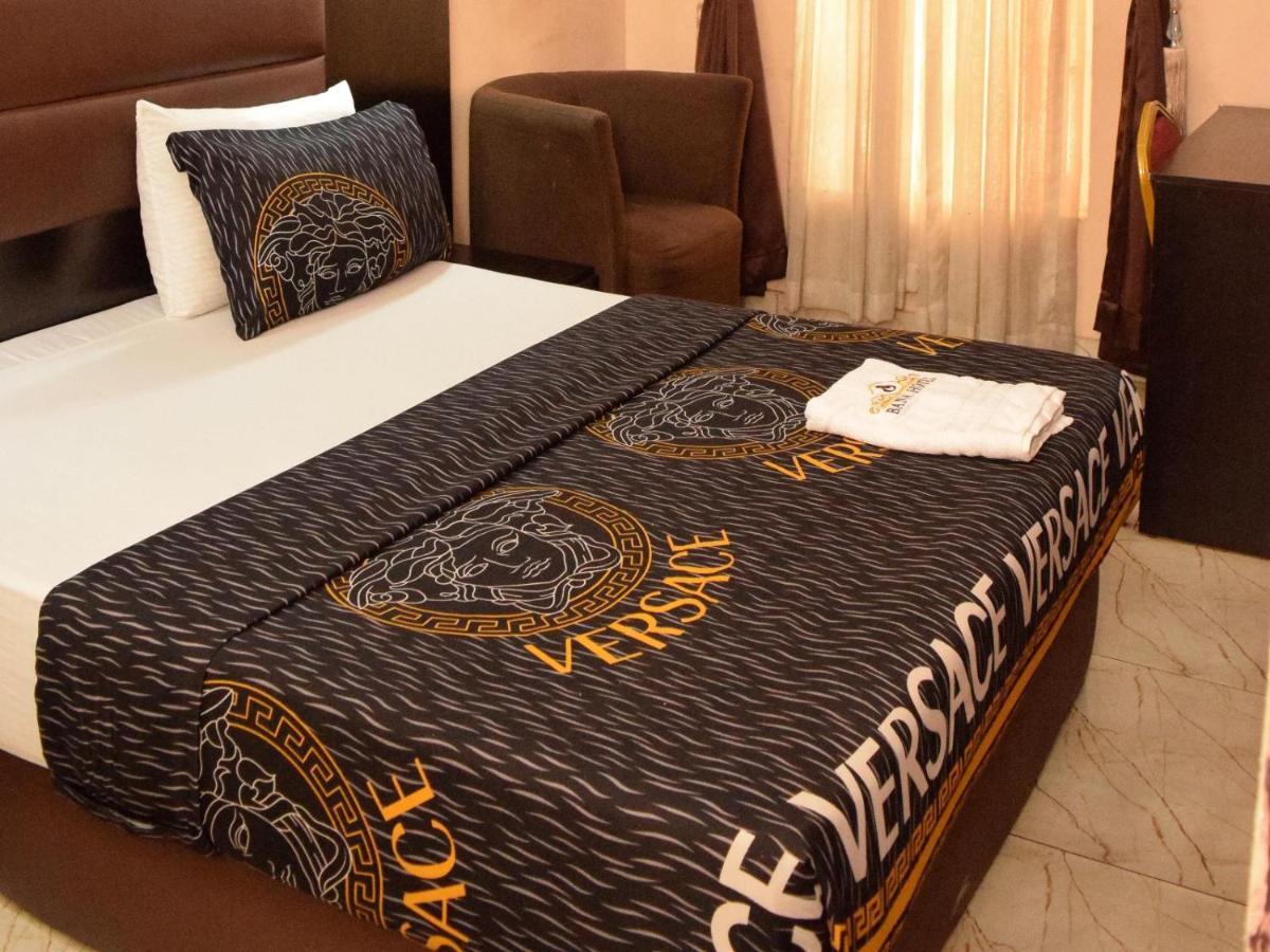 Bana Hotel & Suites Lagos Ngoại thất bức ảnh