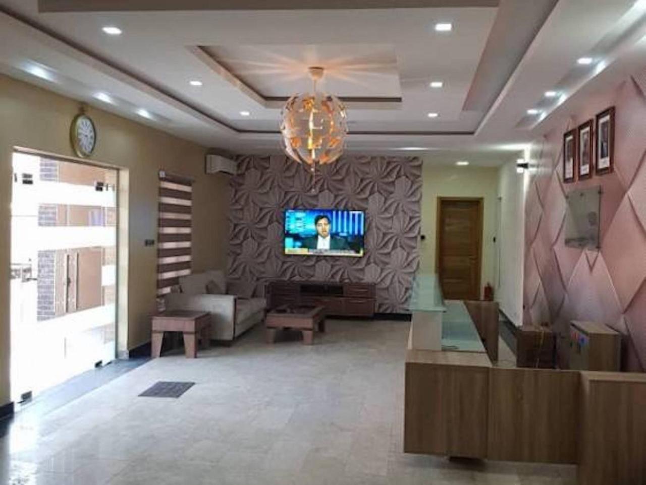 Bana Hotel & Suites Lagos Ngoại thất bức ảnh