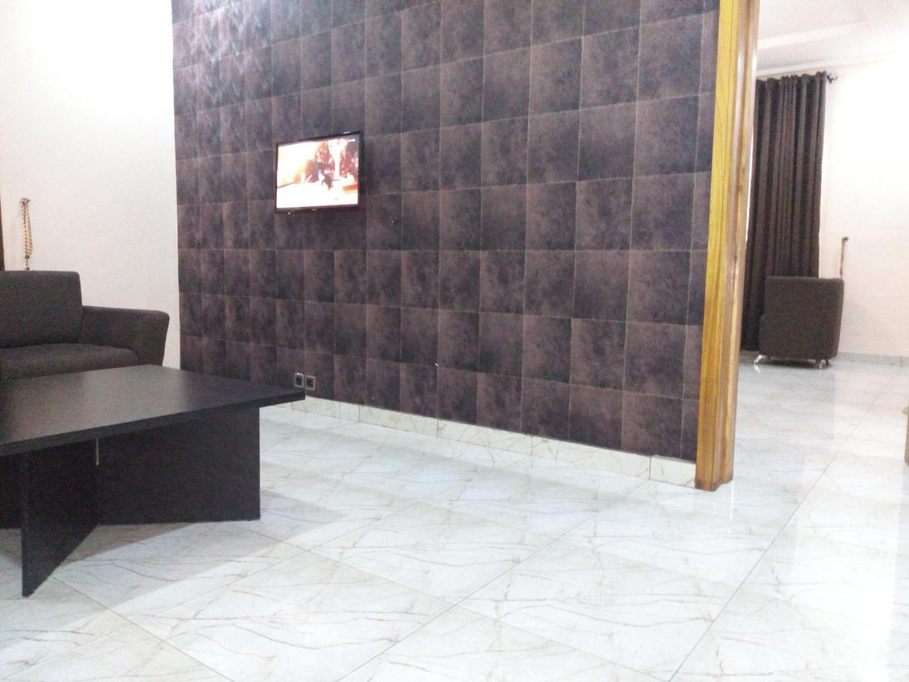 Bana Hotel & Suites Lagos Ngoại thất bức ảnh
